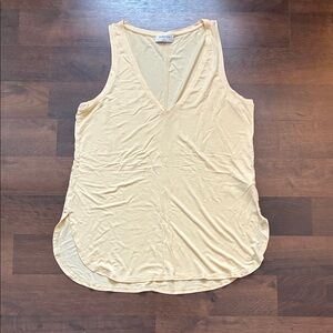 Babaton Butter Yellow V-Neck Tank Top